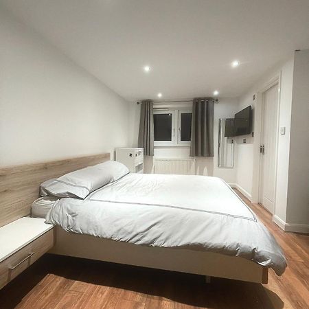 Spacious Private Room In Vibrant South London Thornton Heath Esterno foto