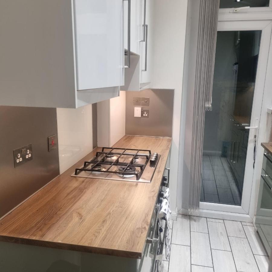 Spacious Private Room In Vibrant South London Thornton Heath Esterno foto